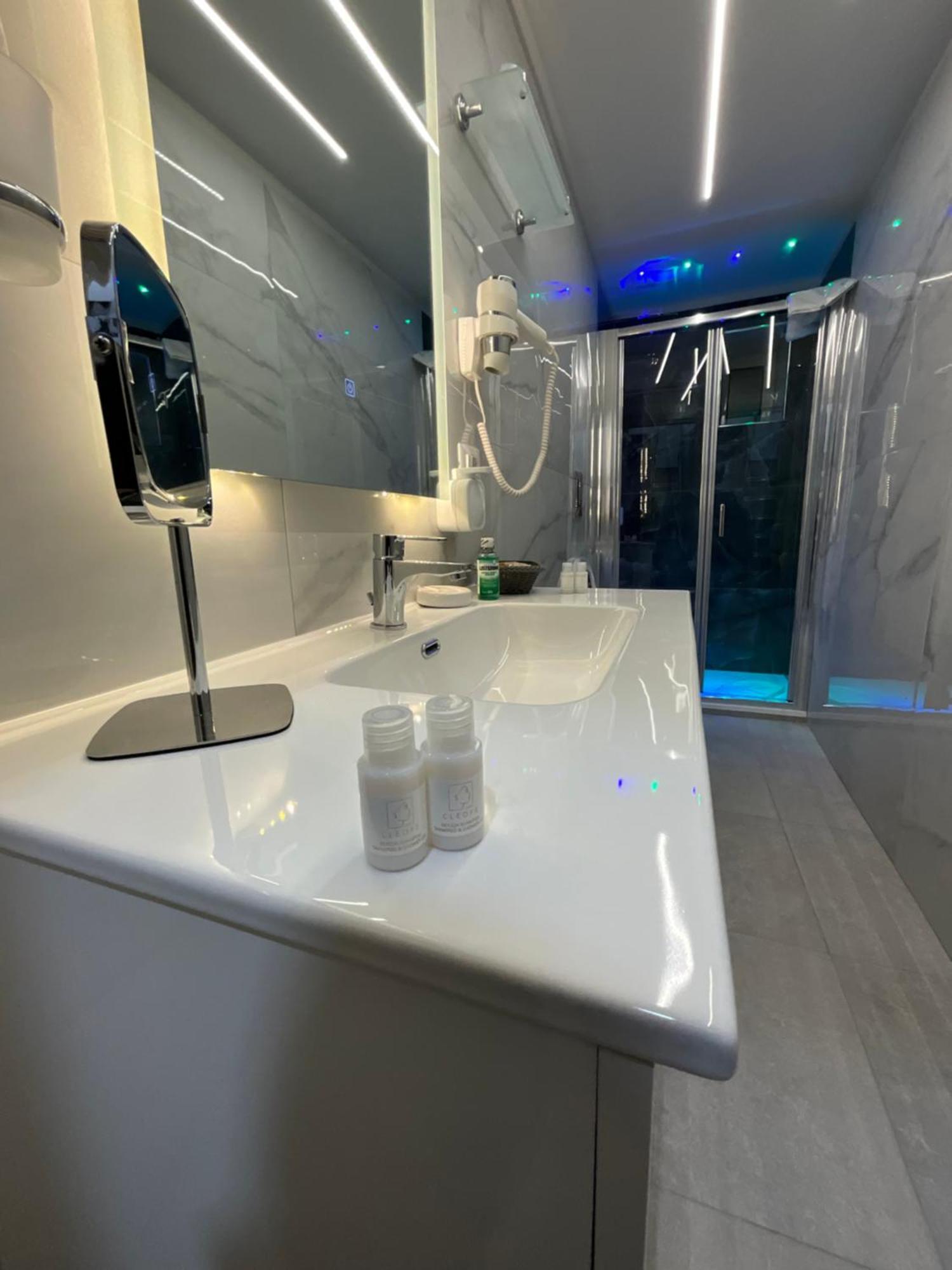 B&B Piccololucio2 Napoli Dış mekan fotoğraf